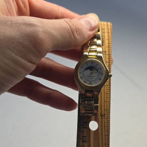 Pierre Cardin Watch - Picture 5 of 6